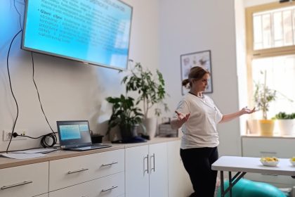 Edukacija-i-grupne-vjezbe-za-neuromuskularnu-podrsku-header-uomd-rijeka