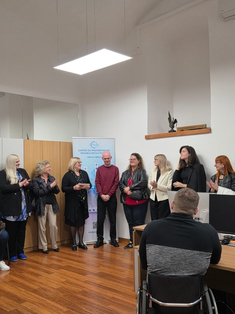 Zavrsna-svecanost-3.-generacije-Virtualne-radionice-Centra-za-profesionalnu-rehabilitaciju-Rijeka-uomd-rijeka-1