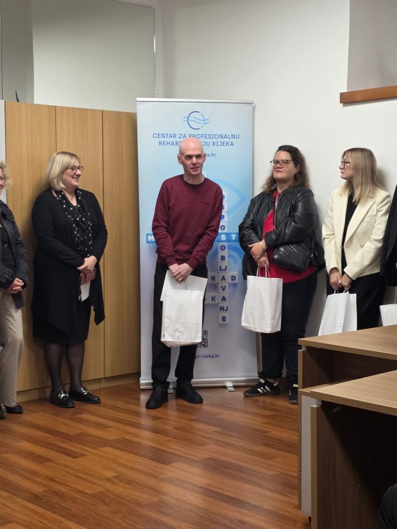 Zavrsna-svecanost-3.-generacije-Virtualne-radionice-Centra-za-profesionalnu-rehabilitaciju-Rijeka-uomd-rijeka-6
