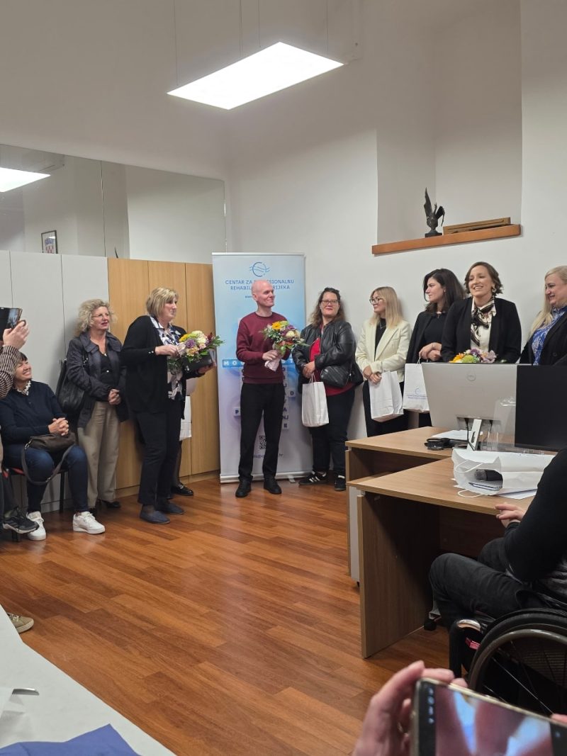 Zavrsna-svecanost-3.-generacije-Virtualne-radionice-Centra-za-profesionalnu-rehabilitaciju-Rijeka-uomd-rijeka-7