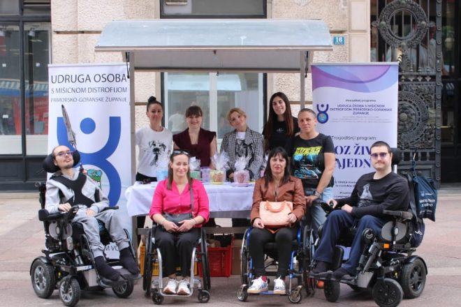 Obilježen Nacionalni dan osoba oboljelih od neuromuskularnih bolesti na Korzu uomd rijeka-3