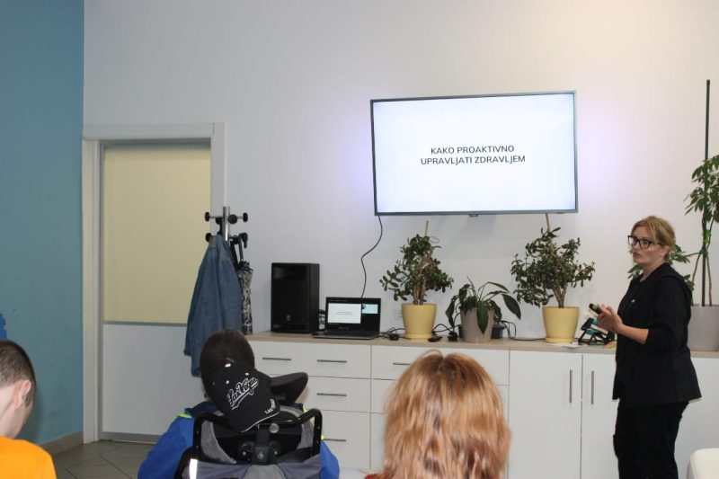 Aktivno upravljanje zdravljem u sklopu pete edukacije programa Podrška za snagu uomd rijeka-1