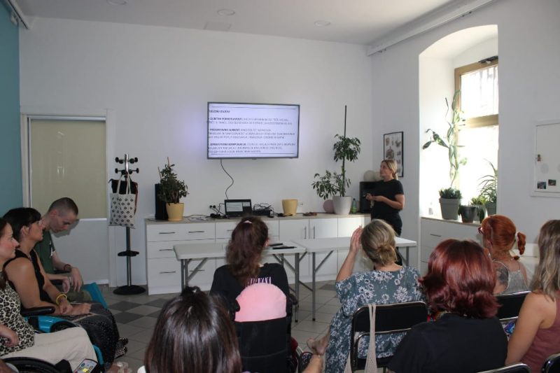 Sedma edukacija programa Podrška za snagu Razgovor o odrastanju uz mišićnu distrofiju uomd rijeka-2