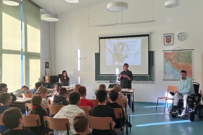 Interaktivne radionice u OŠ Čavle Kroz život zajedno uomd rijeka